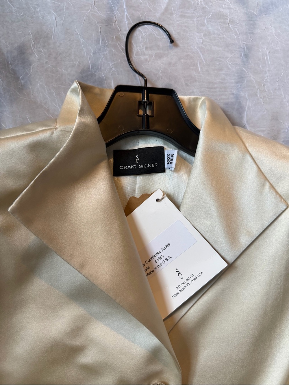 Craig Signer Silk Jacket from Saks Fifth Avenue, Brand New - Picture 3 of 7